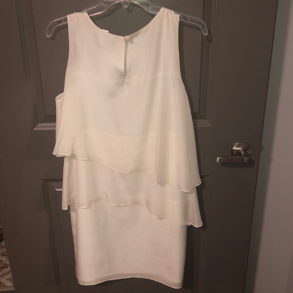White dress. Size 6. Just dry cleaned! - Picture 2 of 2